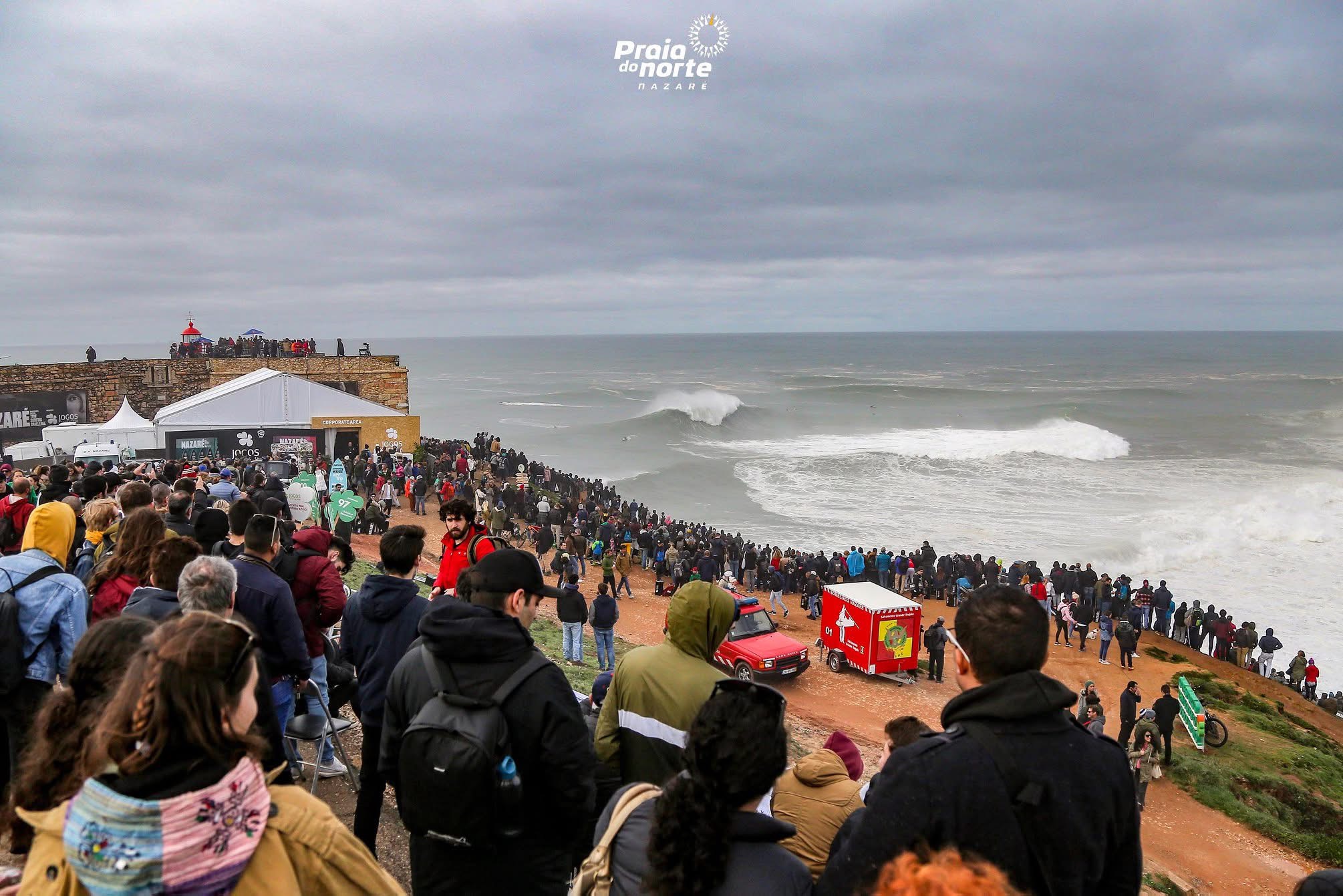 Tudor Nazaré Big Wave Challenge em alerta verde para terça feira
